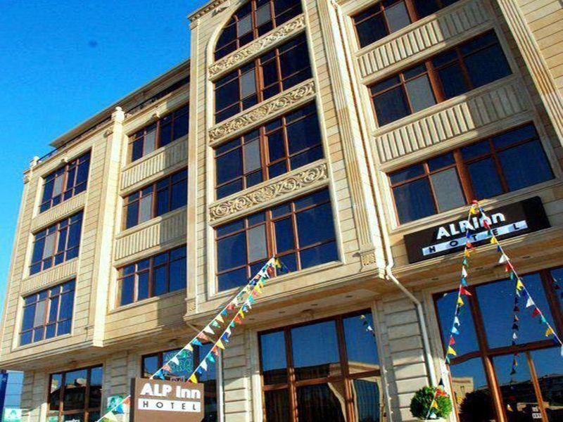 Alp Inn Hotel Bakoe Buitenkant foto